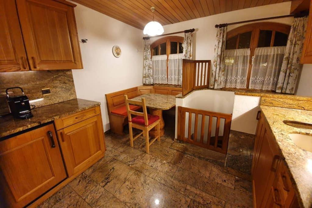 Bezauberndes Haus Fuer Erholsame Ferien Im Puschlav Villa Campascio Exterior photo